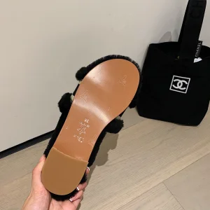 Luxury Womens Shoes Dior Dway Slide Sandal with Fur 35 To 42 A136PP360 AA138884