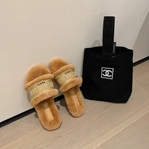Luxury Womens Shoes Dior Dway Slide Sandal with Fur 35 To 42 A136PP360 AA138885