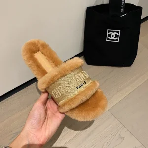 Luxury Womens Shoes Dior Dway Slide Sandal with Fur 35 To 42 A136PP360 AA138885