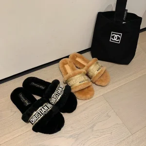 Luxury Womens Shoes Dior Dway Slide Sandal with Fur 35 To 42 A136PP360 AA138885