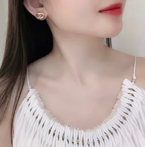 Luxury Womens Jewelry Chanel Gold Crystal CC Earrings A39PP120 AA152043