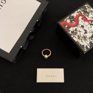 Luxury Womens Jewelry Gucci Double G Ice Cream Ring with Crystals A39PP100 AA157035