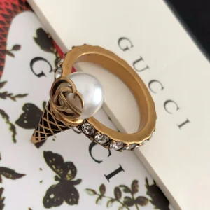 Luxury Womens Jewelry Gucci Double G Ice Cream Ring with Crystals A39PP100 AA157035