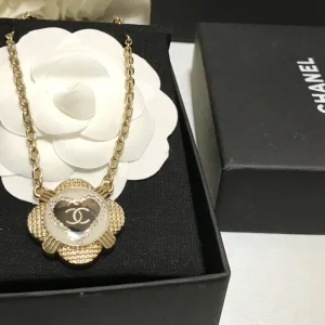Luxury Womens Jewelry Chanel Necklace Chanel CC Love Chain Necklace A152PP130 AA159678