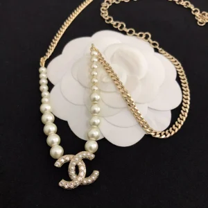 Luxury Womens Jewelry Chanel Necklace Chanel CC Pearls Necklace A39PP145 AA159875