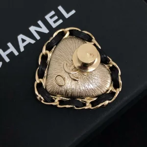 Luxury Womens Jewelry Chanel Brooch Chanel Chain Red Heart Brooch A39PP135 AA160824