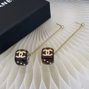 Luxury Womens Jewelry Chanel Earring Chanel Crystal CC Dice Earring A205PP160 AA161478