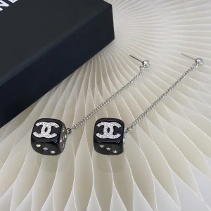 Luxury Womens Jewelry Chanel Earring Chanel Crystal CC Dice Earring A205PP160 AA161478