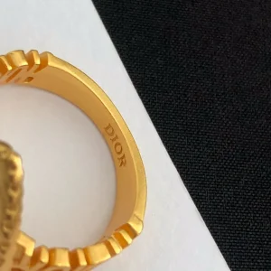 Luxury Womens Jewelry Dior Ring Dior JADIOR Heart Ring in Gold A39PP110 AA166374