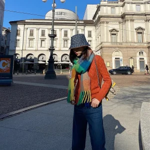 Luxury Womens Hat Gucci GG Canvas Bucket Hat in Blue A155PP280 AA171979