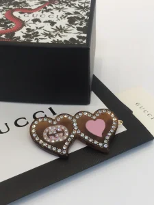 Gucci Hair Clip Gucci GG Hearts Hair Clip 