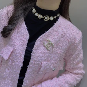 Luxury Womens Jewelry Chanel Brooch Chanel Pearls CC Logo Brooch A205PP160 AA174139