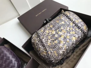 Replica Womens Handbags Bottega Veneta Chain Knot Clutch Bag 20CM A103PP1180 AA187303