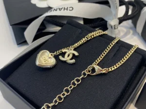 Essenceofluxury Womens Jewelry Chanel Chain Heart Necklace A39PP280 AA194248