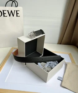 Essenceofluxury Womens Belts Loewe Anagram Leather Belt in Black Brown 32MM A175PP240 AA196050