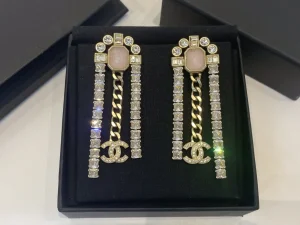 Essenceofluxury Womens Jewelry Chanel Crystals CC Logo Diamonds Earrings A39PP280 AA196723