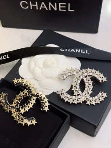 Essenceofluxury Womens Jewelry Chanel Crystal Multi Star Brooch A152PP180 AA199938