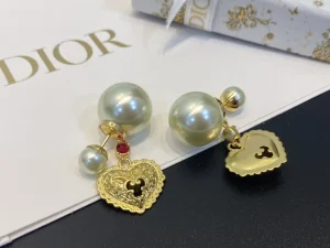 Essenceofluxury Womens Jewelry Dior Tribeles Heart Pendant Earrings A39PP180 AA203896