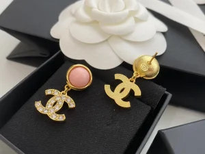 Essenceofluxury Womens Jewelry Chanel Crystals CC Logo Earrings Pink A39PP180 AA205133