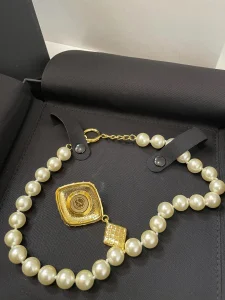 Chanel Pearls Pendant Necklaces